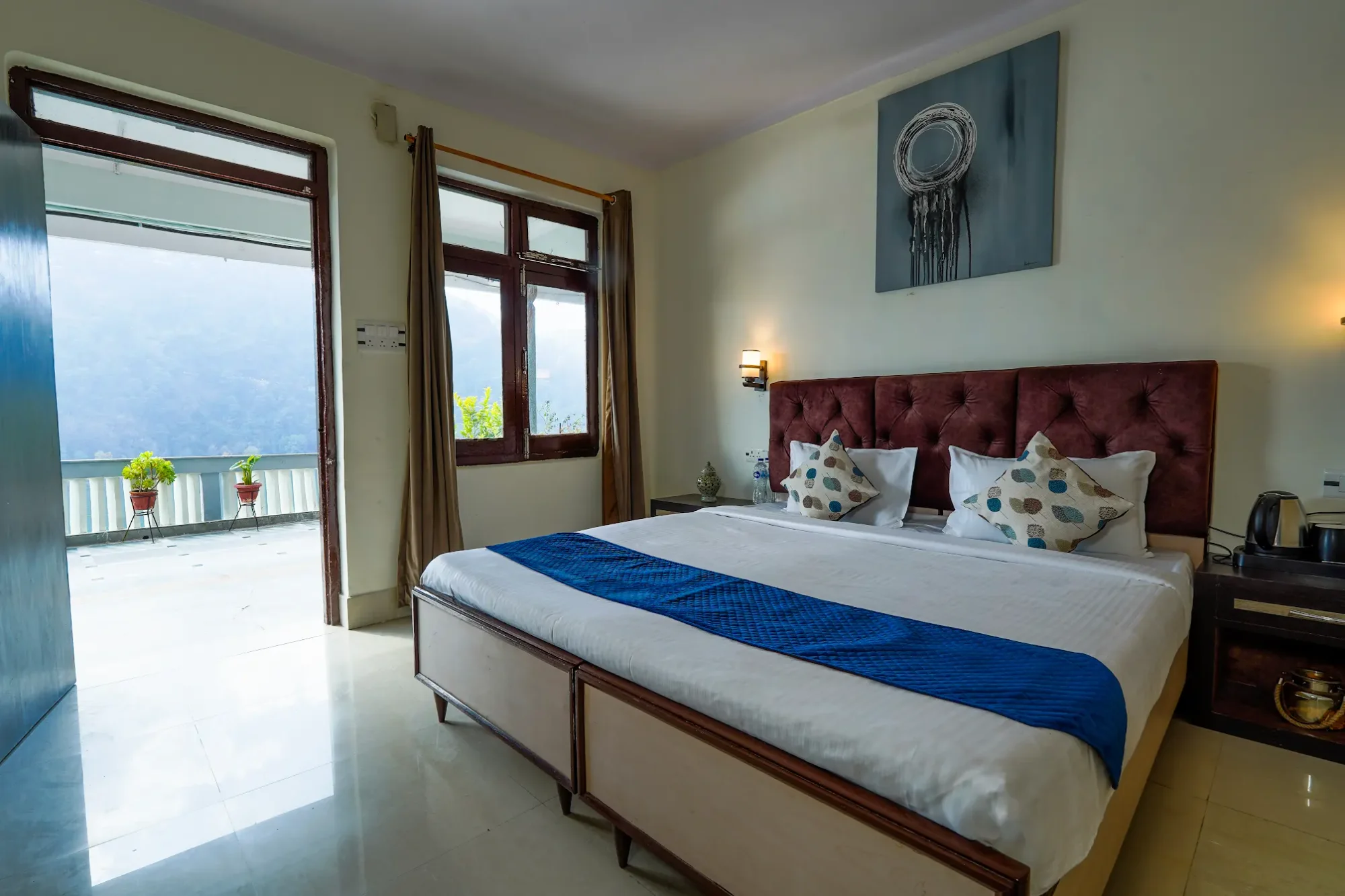 Guest bedroom with a lake-facing window